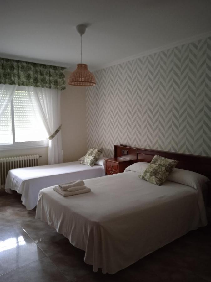 Hotel O Castineiro à Cerdedo Extérieur photo